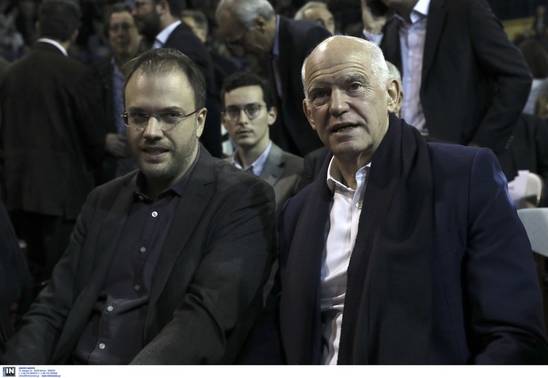 Ο πρόεδρος της ΔΗΜΑΡ Θαν. Θεοχαρόπουλος και ο πρόεδρος του ΚΙΔΗΣΟ Γ. Παπανδρέου