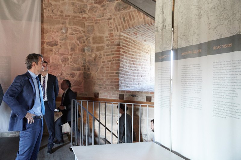 Ο Κυριάκος Μητσοτάκης επισκέφτηκε τον Πύργο Nebojsa όπου πριν από 220 χρόνια, το 1798, θανατώθηκε ο Ρήγας Φεραίος
