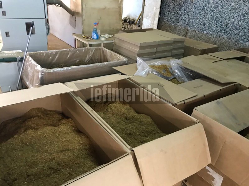Είχαν στήσει παράνομο εργοστάσιο παρασκευής τσιγάρων -Ντου της ΕΛ.ΑΣ. [εικόνες] | iefimerida.gr 2