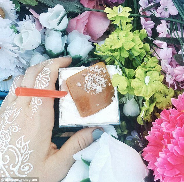 Μετά το μπουγατσάν έρχεται το κρουασάν μπέργκερ -Η λαχταριστή «βόμβα» θερμίδων [εικόνες] | iefimerida.gr 5