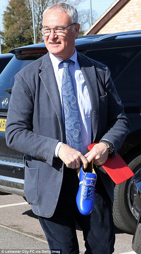 Πάρτι... τίτλου στην προπόνηση της Λέστερ [εικόνες] | iefimerida.gr 3