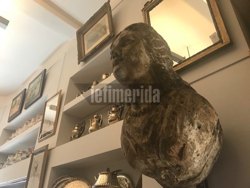 Ρεπορτάζ iefimerida: Θησαυροί στα παλαιοπωλεία -Απίθανα πράγματα στο παλαιότερο της Αθήνας [εικόνες] | iefimerida.gr 1