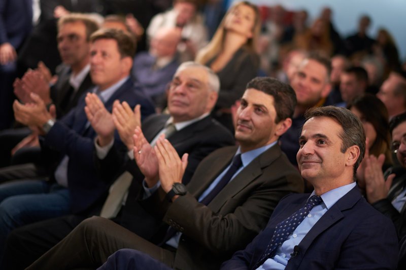 Ο Κυριάκος Μητσοτάκης, ο Λευτέρης Αυγενάκης, ο Μάκης Γιακουμάτος και ο Μιλτ. Βαρβιτσιώτης -Ο Κυριάκος Μητσοτάκης στην ομιλία του στο Ιλιον -Φωτογραφία: intimenews/ΠΑΠΑΜΗΤΣΟΣ ΔΗΜΗΤΡΗΣ