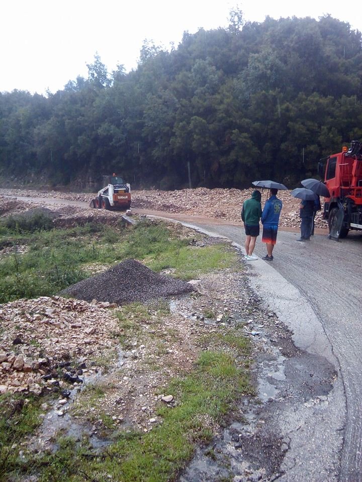 Τρελός καιρός: Στα λευκά τα Τζουμέρκα, το έστρωσε με... χαλάζι! [εικόνες] | iefimerida.gr 0