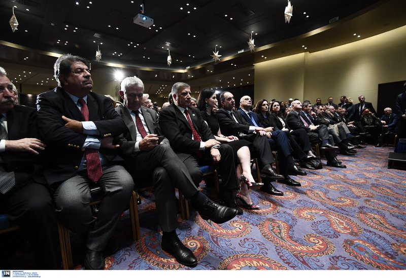 Πλήθος στελεχών της ΝΔ και όχι μόνο στο βιβλίο του Κωστή Χατζηδάκη -Φωτογραφία: Intimenews/ΒΑΡΑΚΛΑΣ ΜΙΧΑΛΗΣ