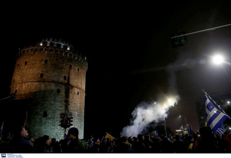 Εθνικιστές στο Λευκό Πύργο -Φωτογραφία: Intimenews/ΤΟΣΙΔΗΣ ΔΗΜΗΤΡΗΣ