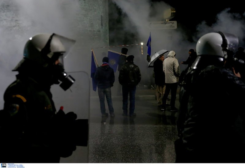 Συγκρούσεις υπό βροχή -Φωτογραφία: Intimenews/ΤΟΣΙΔΗΣ ΔΗΜΗΤΡΗΣ
