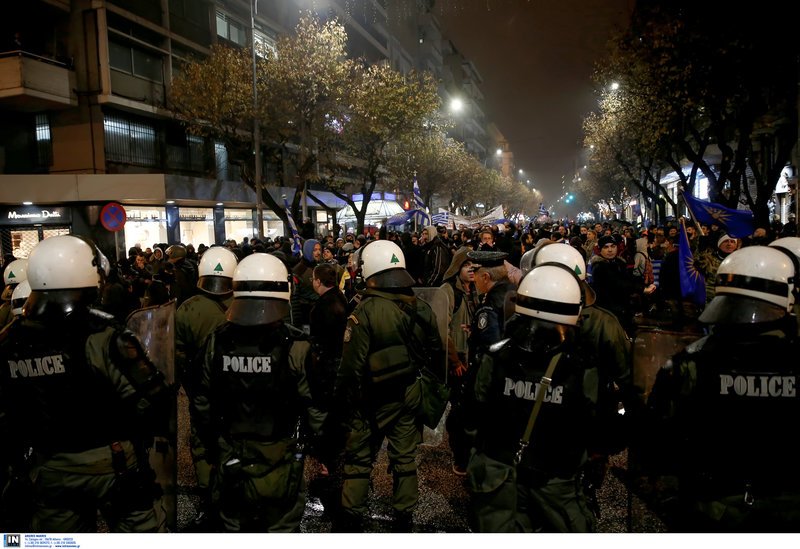 18 διμοιρίες των ΜΑΤ φύλασσαν το Παλέ ντε Σπορ για την ομιλία του πρωθυπουργού -Φωτογραφία: Intimenews/ΤΟΣΙΔΗΣ ΔΗΜΗΤΡΗΣ