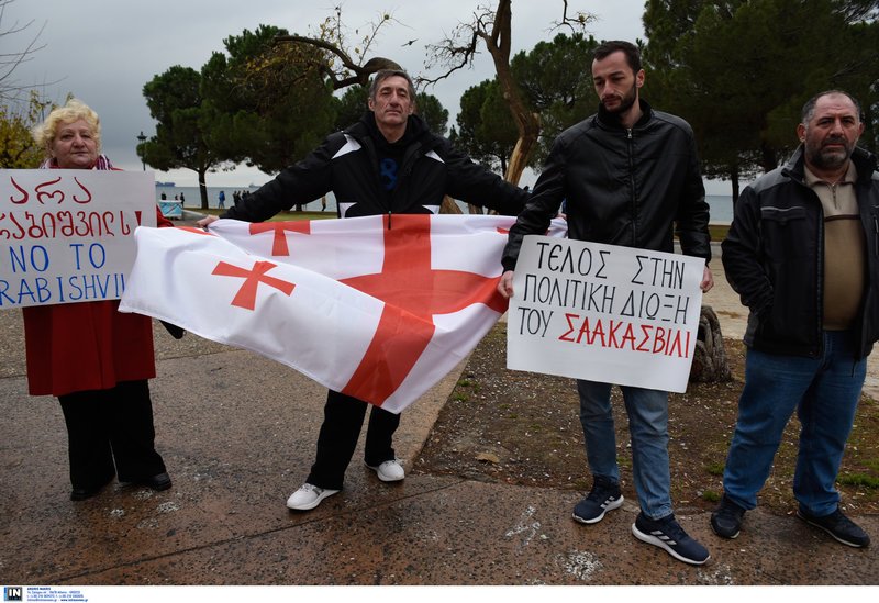 Γεωργιανοί διαμαρτύρονται για νοθεία στις εκλογές στην χώρα τους