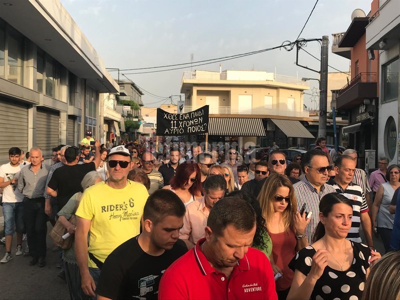 Ενας χρόνος από τη δολοφονία του 11χρονου Μάριου: «Δεν έχει αλλάξει τίποτα-Θα φτάσουμε στην αυτοδικία» [εικόνες & βίντεο] | iefimerida.gr 7