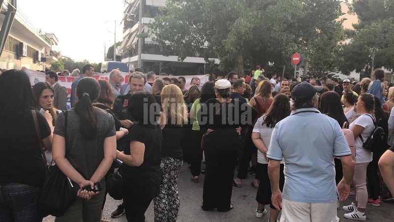Ενας χρόνος από τη δολοφονία του 11χρονου Μάριου: «Δεν έχει αλλάξει τίποτα-Θα φτάσουμε στην αυτοδικία» [εικόνες & βίντεο] | iefimerida.gr 6