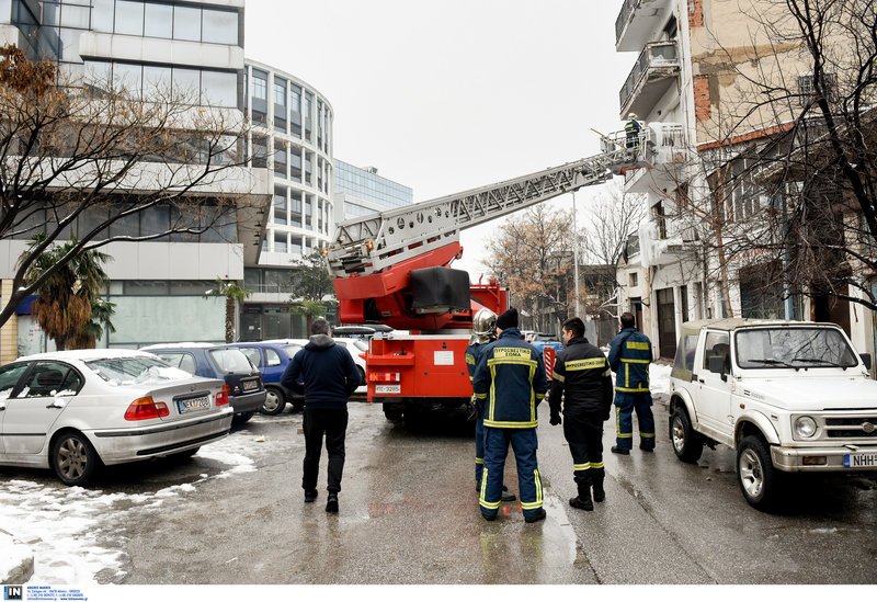 Το κλιμακοφόρο της Πυροσβεστικής / Φωτογραφία: InTime News