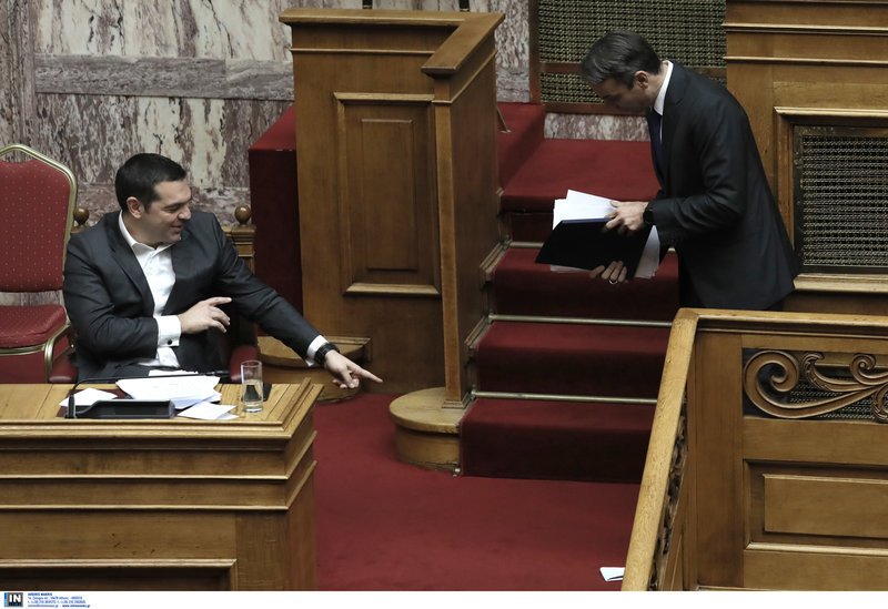«Κυριάκο, κάτι σου έπεσε» - Ο διάλογος του πρωθυπουργού με τον πρόεδρο της ΝΔ