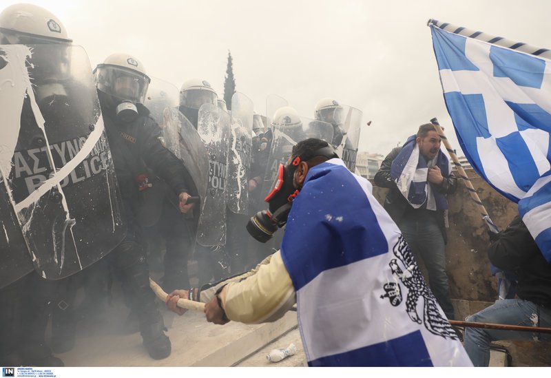 Συλλαλητήριο: Οργή για τα επεισόδια -Μητσοτάκης: Θα αναζητηθούν ευθύνες [εικόνες & βίντεο] | iefimerida.gr 24