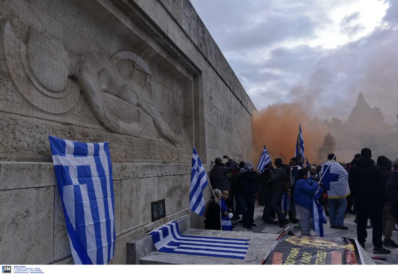 Συλλαλητήριο: Οργή για τα επεισόδια -Μητσοτάκης: Θα αναζητηθούν ευθύνες [εικόνες & βίντεο] | iefimerida.gr 14