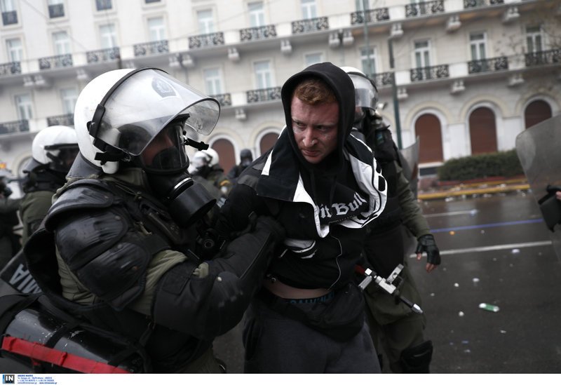 Συλλαλητήριο: Οργή για τα επεισόδια -Μητσοτάκης: Θα αναζητηθούν ευθύνες [εικόνες & βίντεο] | iefimerida.gr 34