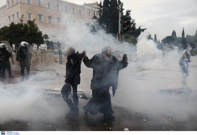 Συλλαλητήριο: Οργή για τα επεισόδια -Μητσοτάκης: Θα αναζητηθούν ευθύνες [εικόνες & βίντεο] | iefimerida.gr 38
