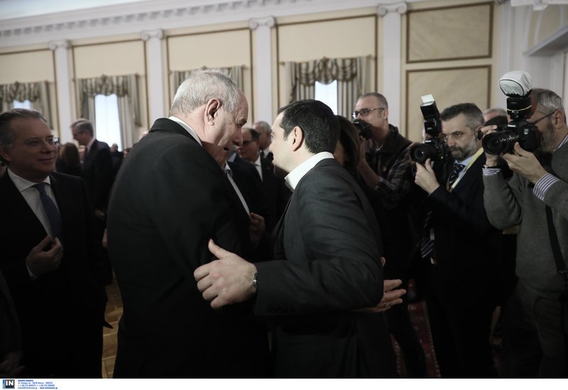 Δεξίωση με «πηγαδάκια» στο Προεδρικό Μέγαρο προς τιμήν των διπλωματών [εικόνες] | iefimerida.gr 13