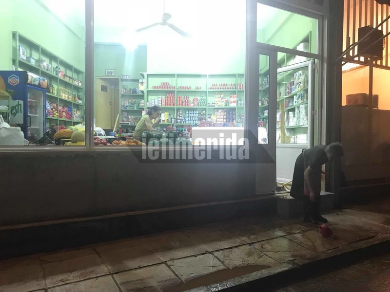 Νύχτα-εφιάλτης για τη Μάνδρα: Πλημμύρισαν οι δρόμοι, ανάστατοι οι κάτοικοι [εικόνες & βίντεο] | iefimerida.gr 28