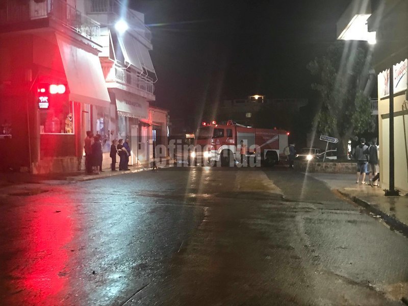 Νύχτα-εφιάλτης για τη Μάνδρα: Πλημμύρισαν οι δρόμοι, ανάστατοι οι κάτοικοι [εικόνες & βίντεο] | iefimerida.gr 20