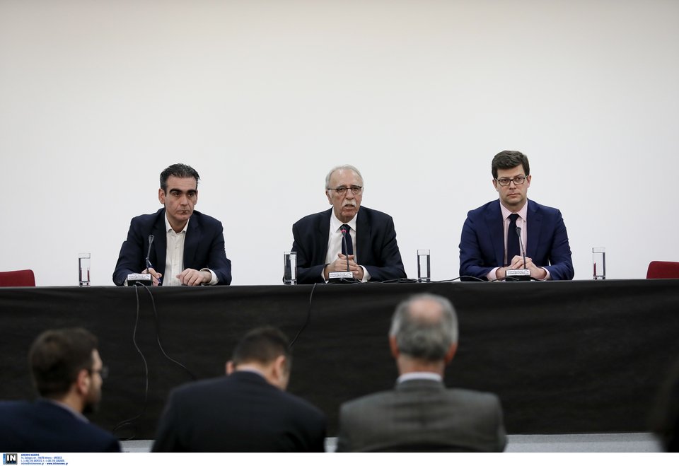 Ο Τόλκας ανέλαβε στο Μεταναστευτικής Πολιτικής -Βίτσας: «Αγγελε, είσαι μεγάλη ανακούφιση» [εικόνες] | iefimerida.gr 2