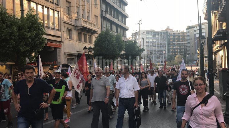 Πορεία στην Αθήνα -Με αίτημα να κλείσει οριστικά η χωματερή της Φυλής [εικόνες] | iefimerida.gr 8
