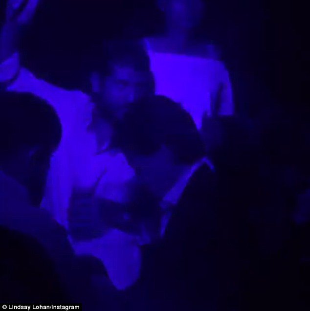 Δημόσιος καβγάς της Λίντσεϊ Λόχαν με τον φίλο της: Ευχαριστώ που πήγες με Ρωσίδα πόρνη [εικόνες] | iefimerida.gr 1