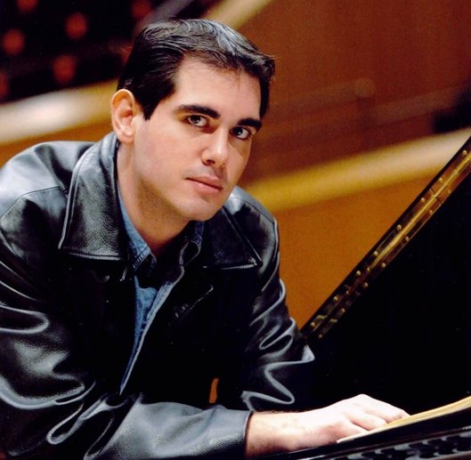 Ο Πειραιάς στον πυρετό του «Ερωτευμένου Σοπέν» της Λυρικής - Στο Δημοτικό Θέατρο Πειραιά [εικόνες] | iefimerida.gr 0