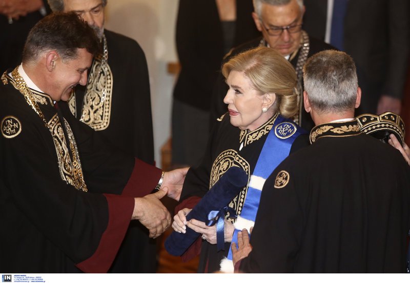 Η Μαριάννα Βαρδινογιάννη επίτιμη διδάκτωρ της Ιατρικής του ΕΚΠΑ -Φωτό από την τελετή | iefimerida.gr 4