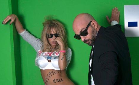 Διάσημη Ελληνίδα ηθοποιός ημίγυμνη σε υπόγειο parking [εικόνες]  | iefimerida.gr 1