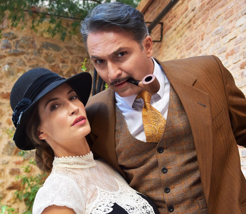 H καλλονή Mάρα Δαρμουσλή είναι μία ταλαντούχα ηθοποιός και παίζει Χίτσκοκ [εικόνες]  | iefimerida.gr 0