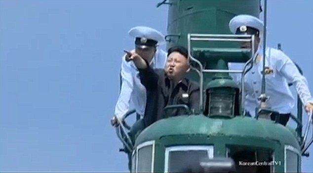 Ο Κιμ Γιονγκ Ουν τώρα και πιλότος! [βίντεο] | iefimerida.gr 0