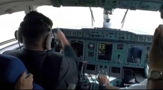 Ο Κιμ Γιονγκ Ουν τώρα και πιλότος! [βίντεο] | iefimerida.gr 1