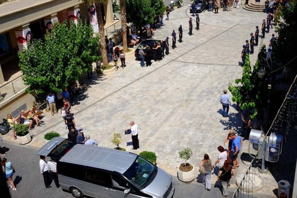 Το τελευταίο «αντίο» στον τέως αρχηγό της ΕΛ.ΑΣ. Μιχάλη Νηστικάκη [εικόνες] | iefimerida.gr 2