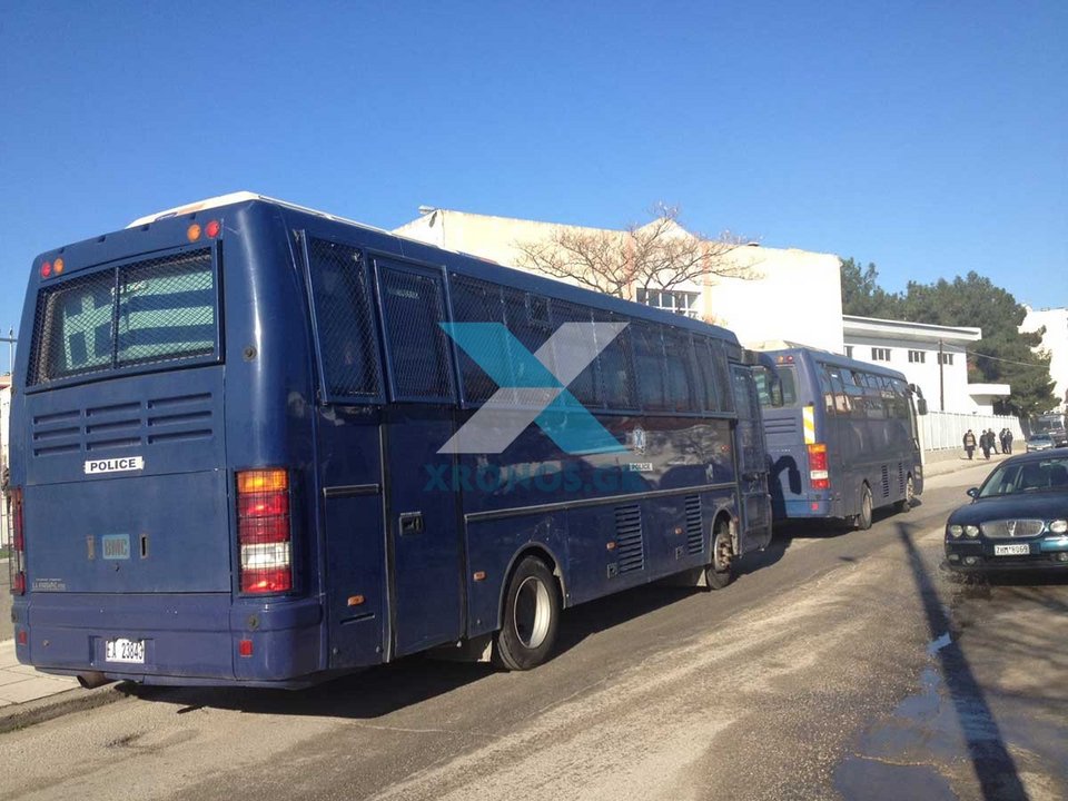 Τα σκληρά μέτρα ασφαλείας γύρω από το μειονοτικό σχολείο στην Κομοτηνή και η επίσκεψη Ερντογάν [εικόνες] | iefimerida.gr 1