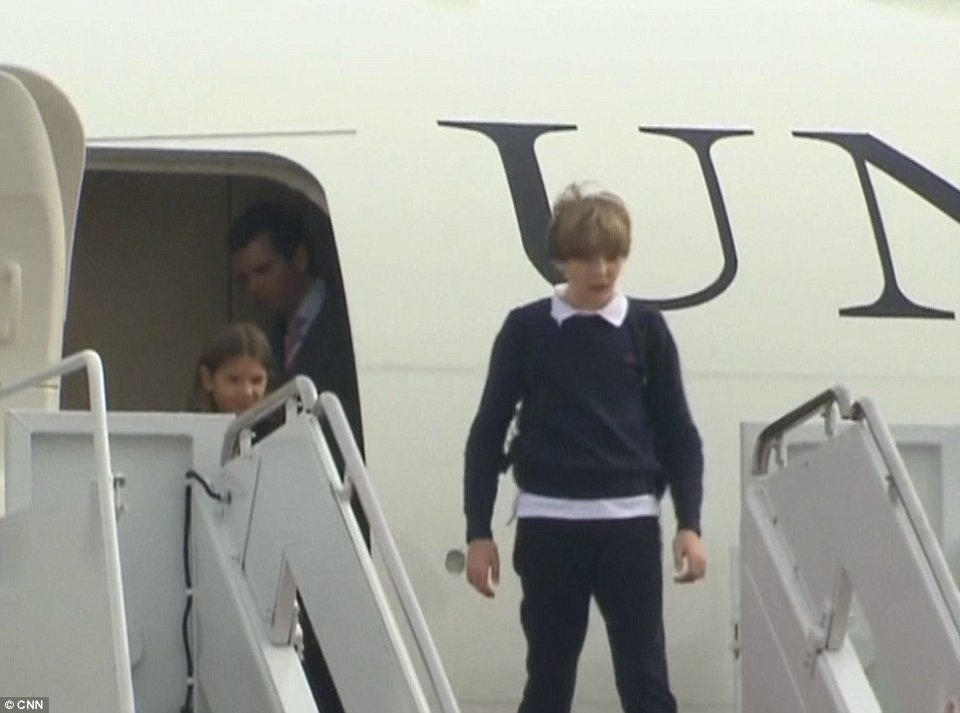 Ολη η οικογένεια Tραμπ στο πλάι του στην Ουάσινγκτον για την ορκωμοσία [εικόνες] | iefimerida.gr 2