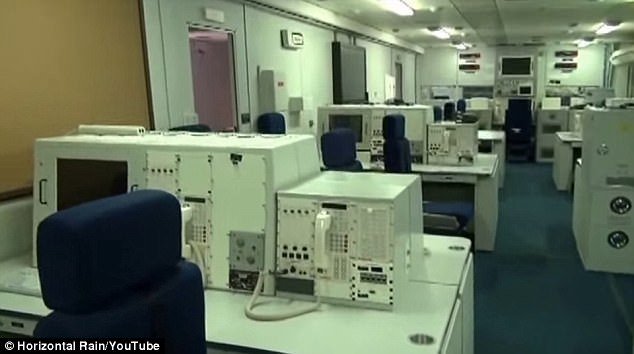 Το αεροπλάνο πυρηνικό καταφύγιο για τον Αμερικανό πρόεδρο [εικόνες & βίντεο] | iefimerida.gr 4