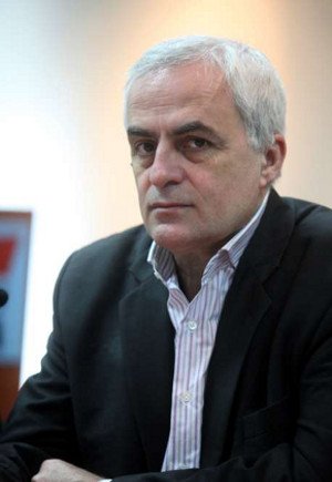 Προβλήματα και με την υποψηφιότητα Βουδούρη: Οταν Συριζαίοι τον προπηλάκιζαν στην Καλαμάτα [βίντεο] | iefimerida.gr 0