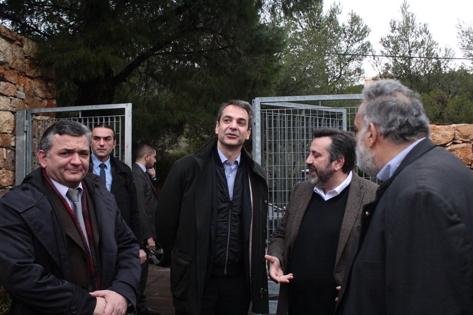 Σε κέντρο φιλοξενίας ασυνόδευτων ανήλικων προσφυγόπουλων ο Μητσοτάκης [εικόνες] | iefimerida.gr 0