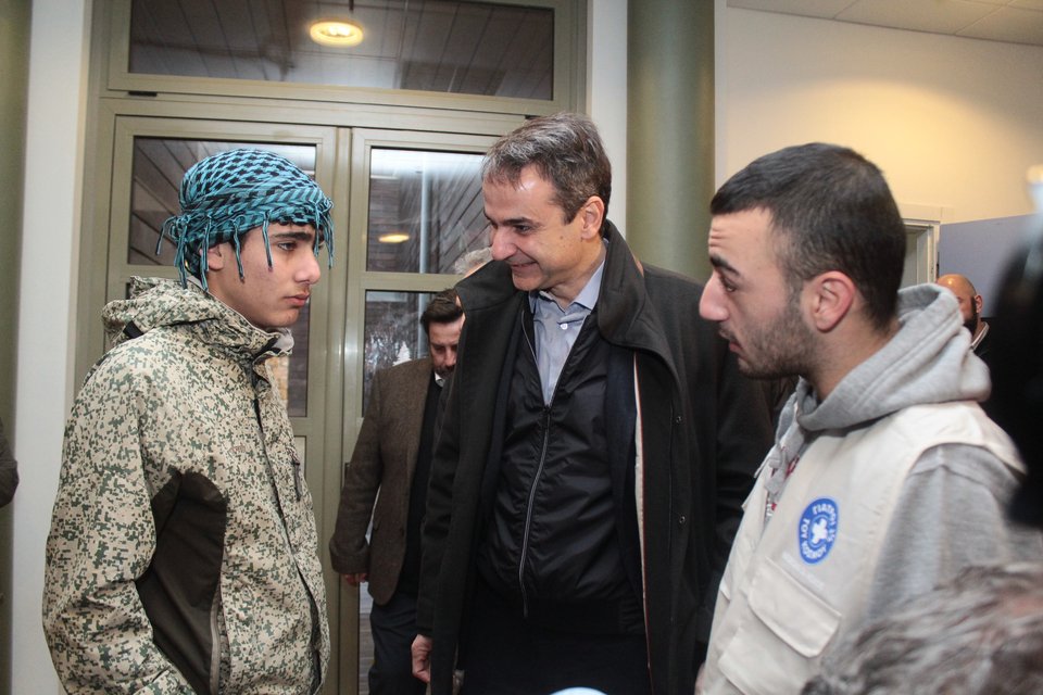 Σε κέντρο φιλοξενίας ασυνόδευτων ανήλικων προσφυγόπουλων ο Μητσοτάκης [εικόνες] | iefimerida.gr 2