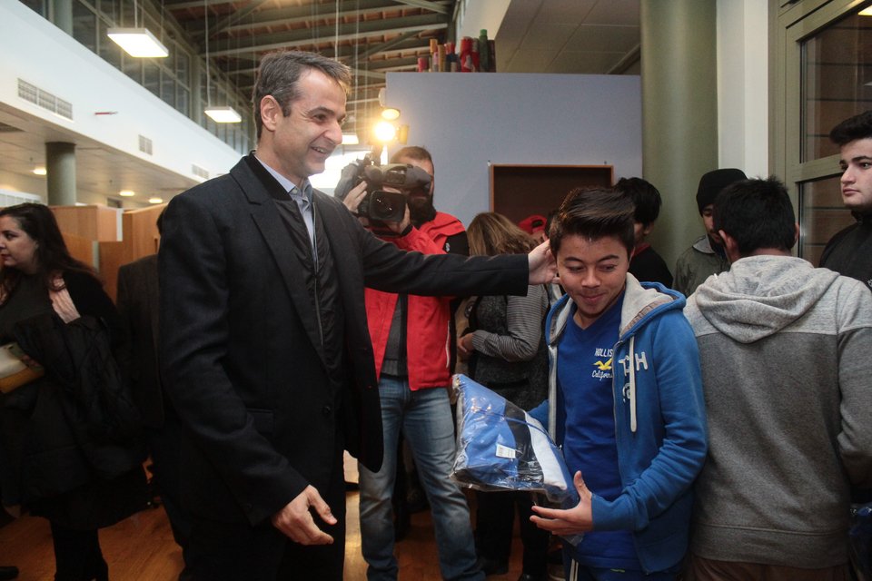 Σε κέντρο φιλοξενίας ασυνόδευτων ανήλικων προσφυγόπουλων ο Μητσοτάκης [εικόνες] | iefimerida.gr 3