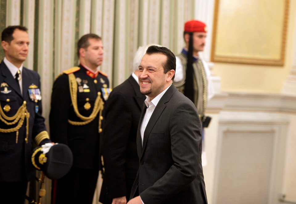 Οι ευχές πολιτικών αρχηγών, υπουργών στον Πρόεδρο της Δημοκρατίας [εικόνες] | iefimerida.gr 5