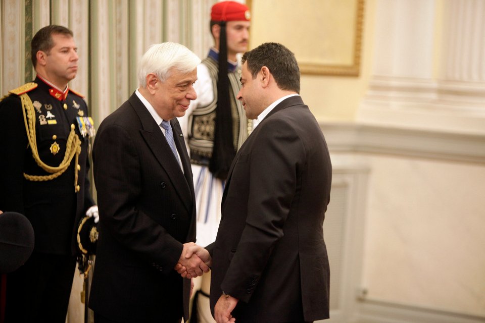 Οι ευχές πολιτικών αρχηγών, υπουργών στον Πρόεδρο της Δημοκρατίας [εικόνες] | iefimerida.gr 8