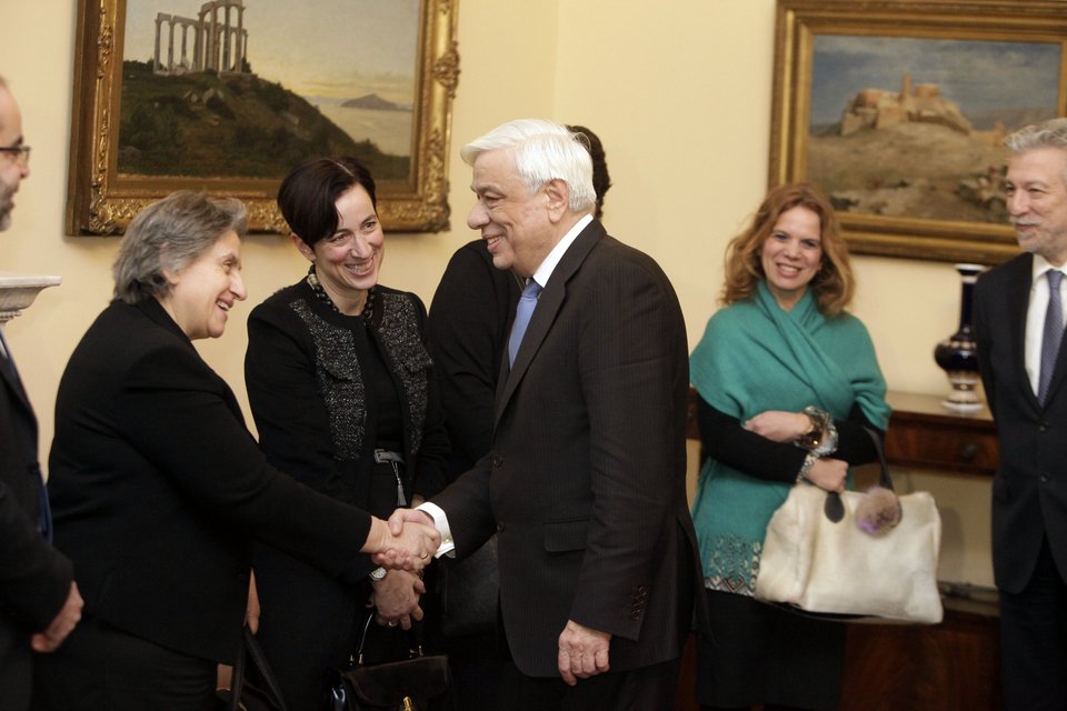 Στο Προεδρικό Μέγαρο 12 ανήλικοι κρατούμενοι από το κατάστημα Κορίνθου | iefimerida.gr 1
