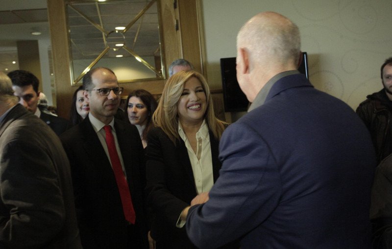 Ολες οι φυλές του ΠΑΣΟΚ στο τραπέζι της Φώφης -Ποιοι πρώην πήγαν στο γεύμα στο Κάραβελ [εικόνες] | iefimerida.gr 21