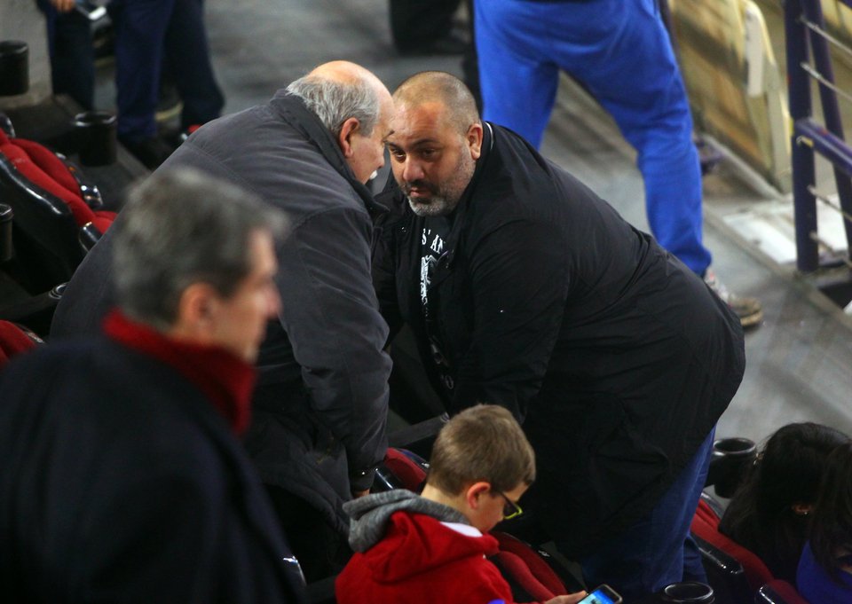 Ο Βούτσης στο ΣΕΦ είδε Ολυμπιακός-Παναθηναϊκός [εικόνες] | iefimerida.gr 1