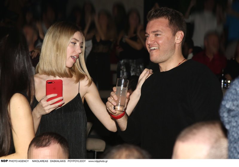 GNTM: Αυτές οι φωτό δείχνουν ότι η Γαρυφαλλιά Καλιφώνη είναι ίδια η Σκάρλετ Γιόχανσον [εικόνες] | iefimerida.gr 1