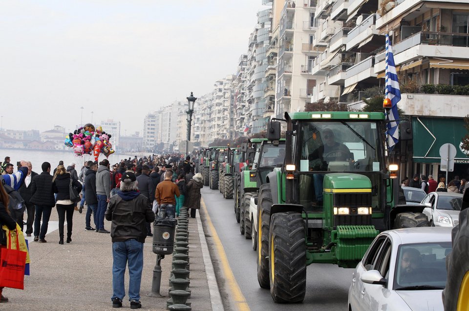 Στο κέντρο της Θεσσαλονίκης και σήμερα οι αγρότες -Καταθέτουν επιστολή στον Τσίπρα | iefimerida.gr 0