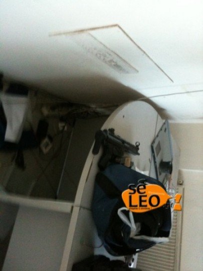 «Γυαλιά - καρφιά» έκαναν το αστυνομικό τμήμα οι κάτοικοι της Ιερισσού μετά την εισβολή [εικόνες] | iefimerida.gr 1