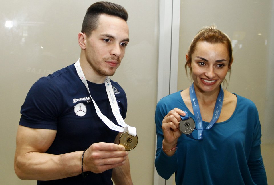 Επέστρεψαν από το Μπακού Πετρούνιας-Μιλλούση με τα μετάλλια [εικόνες] | iefimerida.gr 3